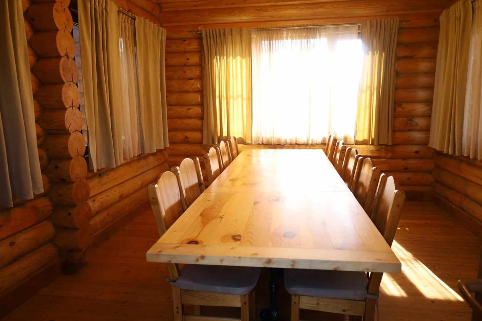 Tnak Hotel Erevan Esterno foto